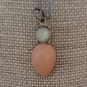 Gold Tone w/ Off White and Apricot Faux Pieces Pendant - Jewelry, Fashion, Style